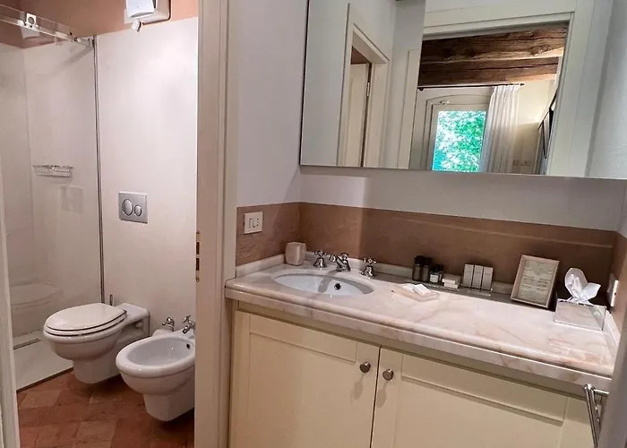 Le Di San Vitale Easy Guest house